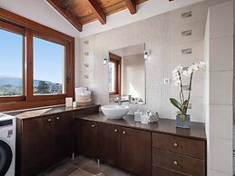 Tuscany Villa Near Marathi Beach 13pl 5bd