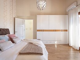 Tuscany Villa Near Marathi Beach 13pl 5bd