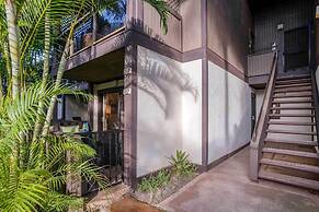 Tropical & Serene Garden Vistas