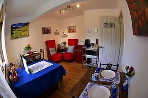 The Blue Cottage B&B