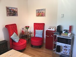 The Blue Cottage B&B