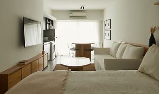 Luminous Studio in downtown Palermo Soho