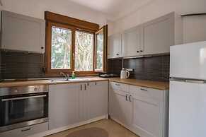 Octopus House 1 min From the Beach of Nikiti