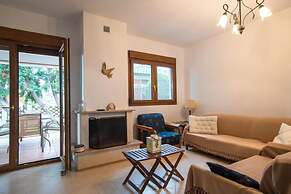 Octopus House 1 min From the Beach of Nikiti