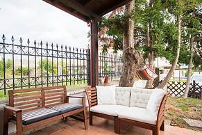 Octopus House 1 min From the Beach of Nikiti