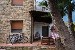 Octopus House 1 min From the Beach of Nikiti