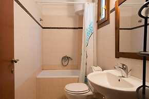 Octopus House 1 min From the Beach of Nikiti