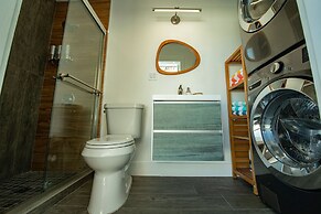 Maggie Home In Kendall - Pool And Tiki Bar