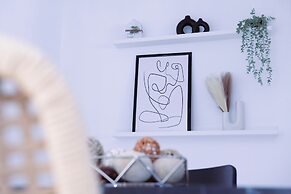 Maggie Home In Kendall - Pool And Tiki Bar