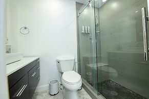 Maggie Home In Kendall - Pool And Tiki Bar