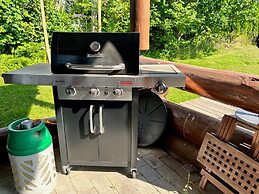 Fjordhygge, Cozy Log Retreat Near Sea & Forest - Sauna & Outdoor Livin