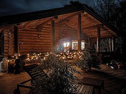 Fjordhygge, Cozy Log Retreat Near Sea & Forest - Sauna & Outdoor Livin