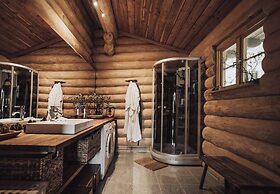 Fjordhygge, Cozy Log Retreat Near Sea & Forest - Sauna & Outdoor Livin
