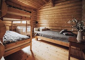 Fjordhygge, Cozy Log Retreat Near Sea & Forest - Sauna & Outdoor Livin