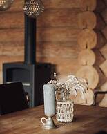 Fjordhygge, Cozy Log Retreat Near Sea & Forest - Sauna & Outdoor Livin