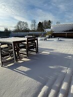 Fjordhygge, Cozy Log Retreat Near Sea & Forest - Sauna & Outdoor Livin