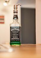 Secret Loft, 2min Walk From The Beach, High Tech