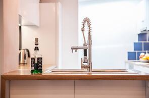 Secret Loft, 2min Walk From The Beach, High Tech