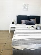 Cozy Snuggle- 2min To Beach, 6min Walk To Old Town