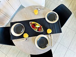 Cozy Snuggle- 2min To Beach, 6min Walk To Old Town