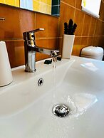 Cozy Snuggle- 2min To Beach, 6min Walk To Old Town