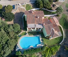 Charming Sea Villas Villa Sleeps 4 Persons in Child