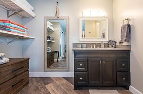 Calming Coastal Vistas