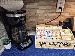 Live on the Bay - Walk To Moody Gardens - Private Fishing Pier & Boat 