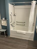 Woodspring Suites East Lansing - University Area