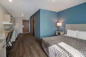 Woodspring Suites East Lansing - University Area