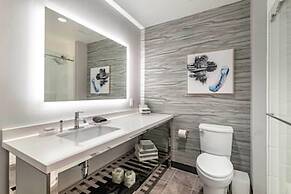 Cambria Hotel Lake Placid - Lakeside Resort