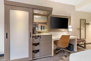 Cambria Hotel Lake Placid - Lakeside Resort