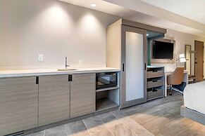 Cambria Hotel Lake Placid - Lakeside Resort