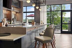 Cambria Hotel Lake Placid - Lakeside Resort