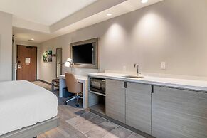 Cambria Hotel Lake Placid - Lakeside Resort