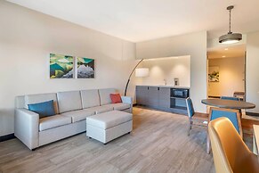 Cambria Hotel Lake Placid - Lakeside Resort