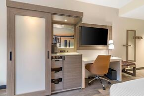 Cambria Hotel Lake Placid - Lakeside Resort