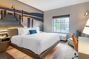 Cambria Hotel Lake Placid - Lakeside Resort