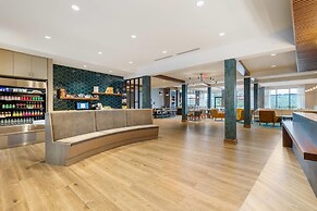 Cambria Hotel Lake Placid - Lakeside Resort