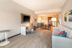 Cambria Hotel Lake Placid - Lakeside Resort