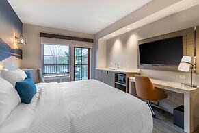 Cambria Hotel Lake Placid - Lakeside Resort