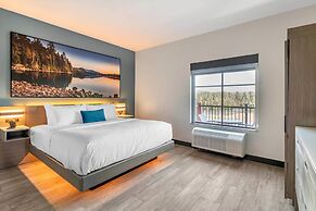 Cambria Hotel Lake Placid - Lakeside Resort