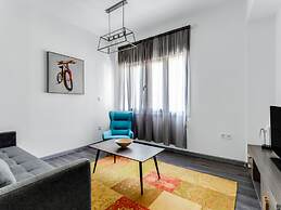 Sanders Center - Nice Studio Apartment