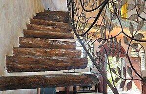 Room in Guest Room - 38m2 Turtle Suite in a 560 m2 Villa, Indian Ocean