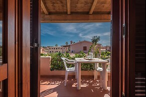 Outstanding Residenze Gallura 2 Bedroom Sleeps 5