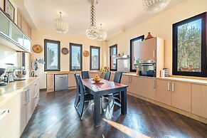 Villa With Heated Pool and Breakfast Included - by Feelluxuryholidays