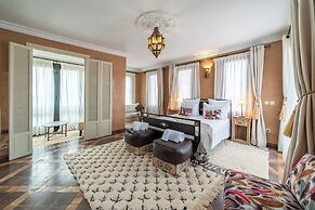 Villa With Heated Pool and Breakfast Included - by Feelluxuryholidays