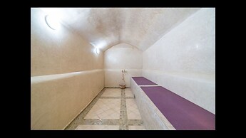 Villa With Heated Pool and Breakfast Included - by Feelluxuryholidays