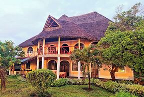 Room in Guest Room - Eagle Suite 38m2 in Villa 560 m2, Indian Ocean Vi