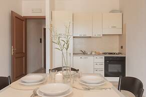 Stylish Residence Le Fontane 1 Bedroom Sleeps 4
